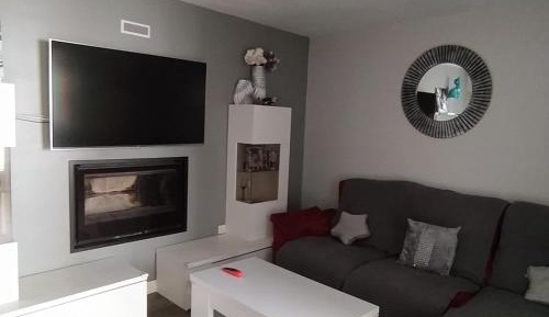 Two-Bedroom Apartment with Mountain View