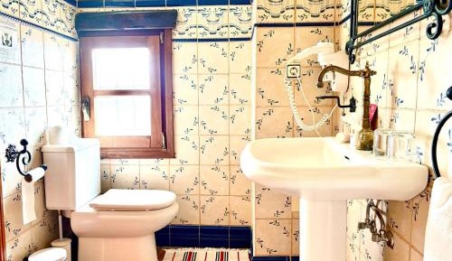 Deluxe Double Room with Bath