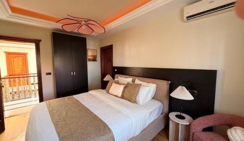 Queen Room with Garden View