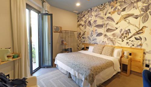Deluxe Double Room with Extra Bed