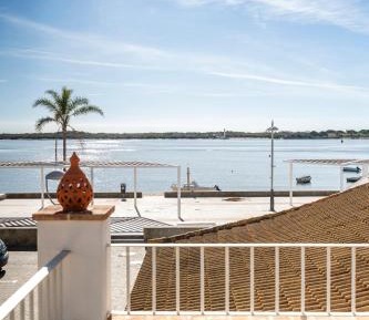 Studio Apartment with Sea View