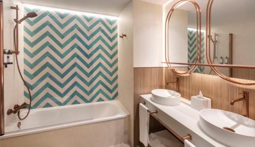 Junior Suite (2 Adults)
