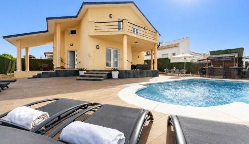 Villa with Private Pool