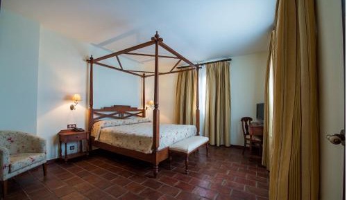 Suite with Spa Bath