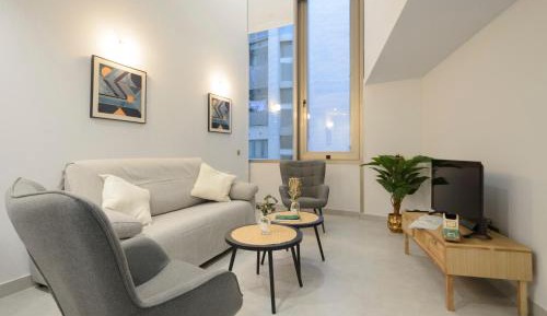 Three-Bedroom Deluxe Apartment