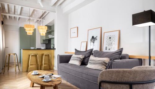 Superior One-Bedroom Apartment