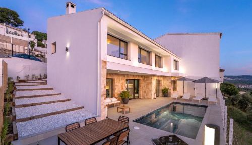 Deluxe Villa