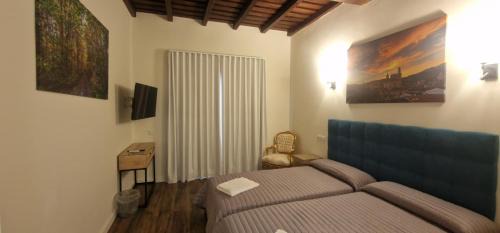 Standard Twin Room with Mountain View