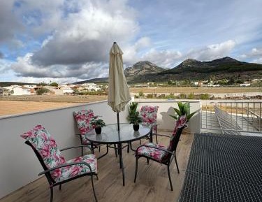 Double Room with Mountain View
