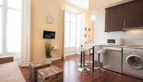Studio with Balcony