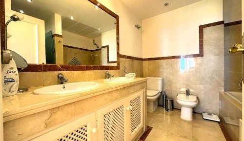 Apartment with Pool View - La Perla de Marakech 4