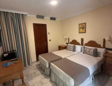 Economy Twin Room