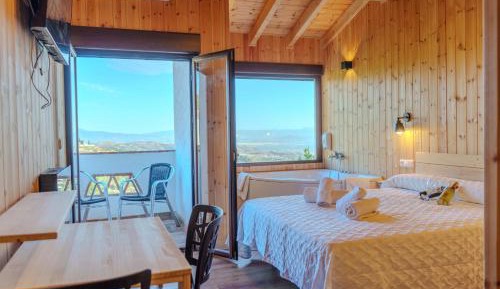 Deluxe Suite with Spa Bath
