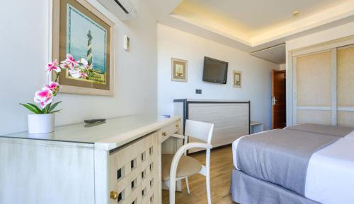 Double or Twin Room with Extra Bed (2 Adults + 1 Child)