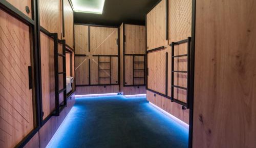 Bunk Bed in Mixed Dormitory Room