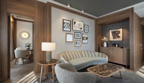Corner King Suite - High Floor