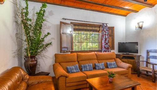 Three-Bedroom Vacation Home 