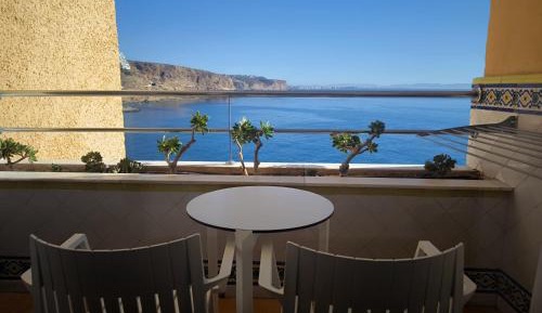 Twin Room with Sea View