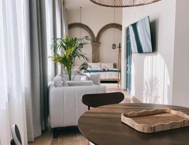 Superior King Suite