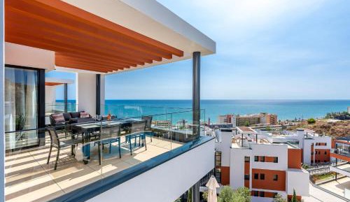 Three-Bedroom Apartment with Sea View