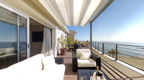 Panoramic Penthouse for 4 Guests