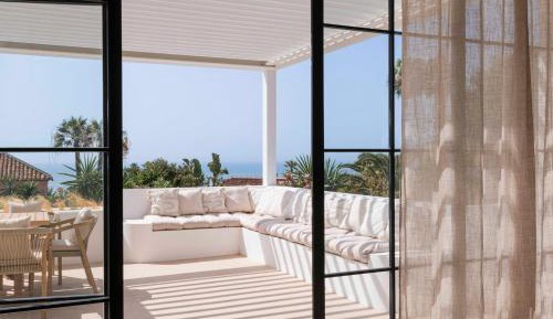 Villa with Sea View