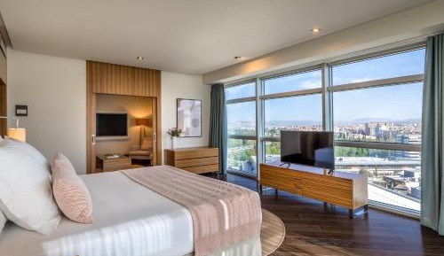 Suite with City View