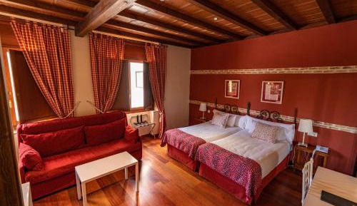 Double or Twin Room with Extra Bed