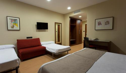Triple Room