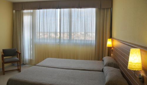 Studio with Sea View (2 Adults)
