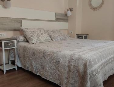 Large Double or Twin Room