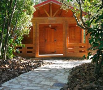 Bungalow (2 Adults)