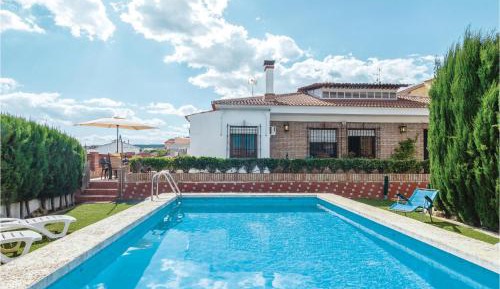 Three-Bedroom Vacation Home 