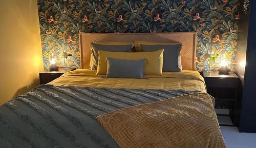 Deluxe King Suite