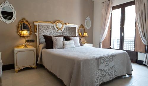 Suite with Balcony