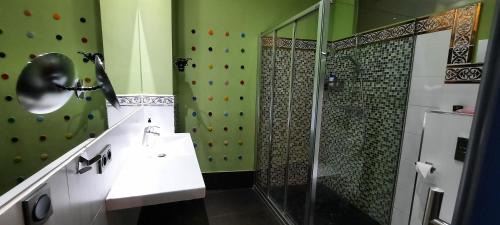 Deluxe Studio