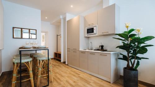 Apartamento 2 dormitorios con Jacuzzi en patio privado