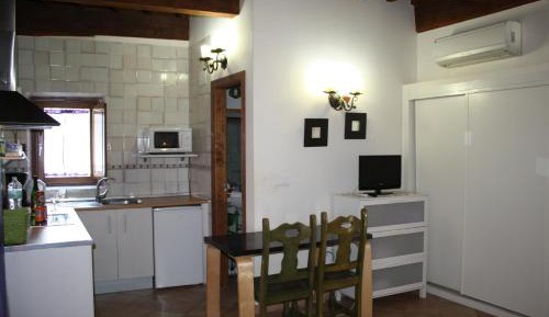 Studio (2 Adults)