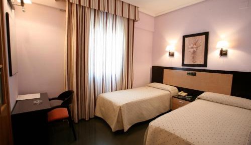 Twin Room with Parking
