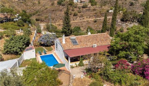 Three-Bedroom Vacation Home 