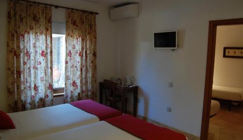 2 double rooms connected with Parking