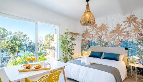Studio Apartment with Sea View
