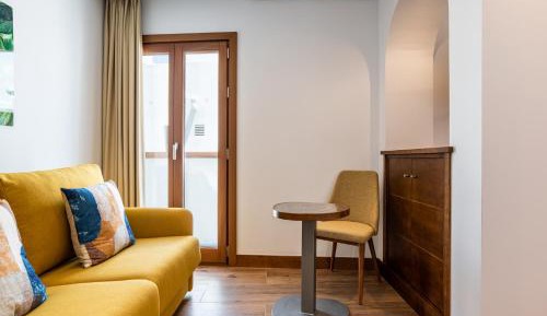 Deluxe Junior Suite