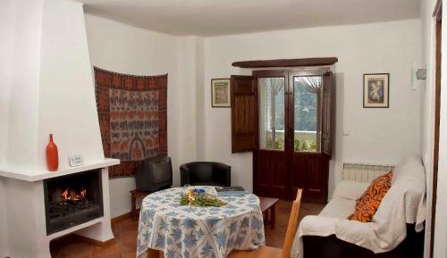 One-Bedroom Apartment with Terrace (2 Adults)