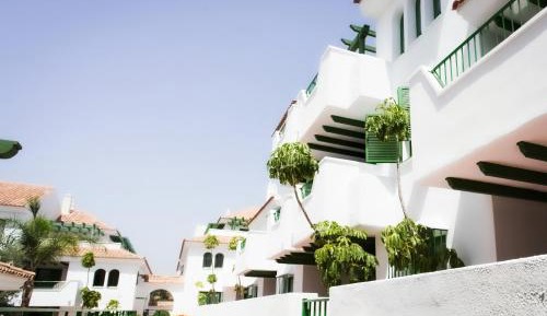 Two-Bedroom Apartment (4 Adults)