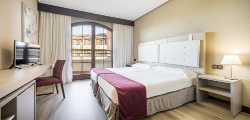 Double or Twin Room with Terrace