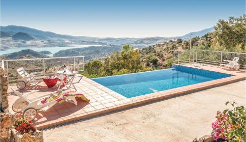 Three-Bedroom Vacation Home 