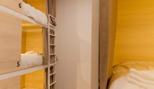 Bed in 6-Bed Mixed Dormitory Room