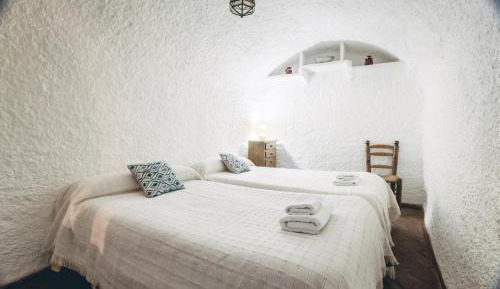 Cave for 4 people