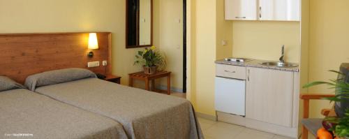 Studio with Sea View  (2 Adults + 2 Children)